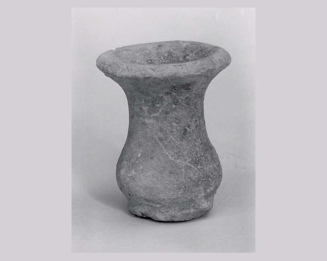 Drinking vessel ("istikan")