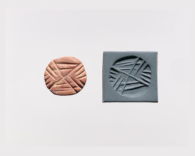 Lentoid seal