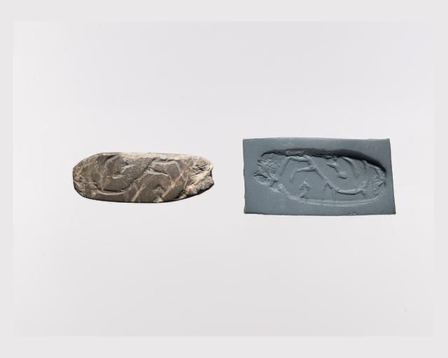 Flattened pebble seal