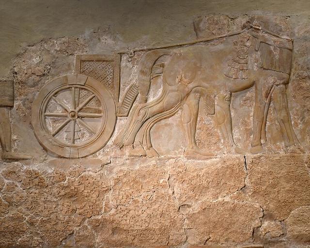 عربة حربية آشورية