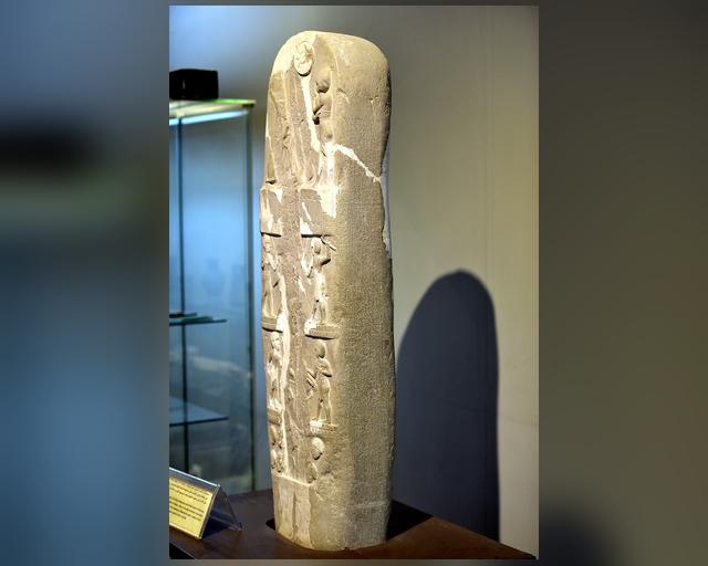 مسلة الملك دادوشا