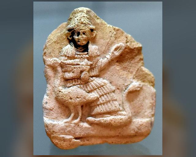 الإلهة نانشه مع الإوز