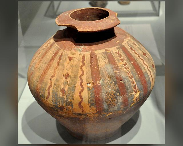 Polychrome jar