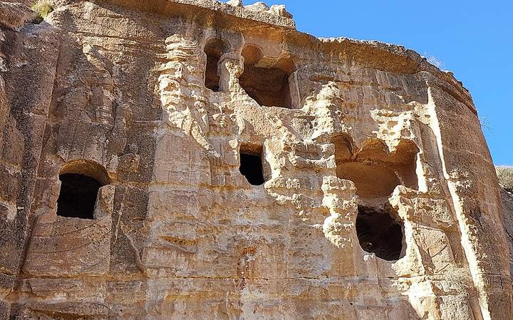 خنس (باڤيان) 3